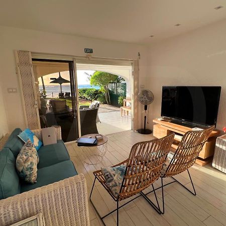 Caro'S Beachfront Trou aux Biches Dış mekan fotoğraf