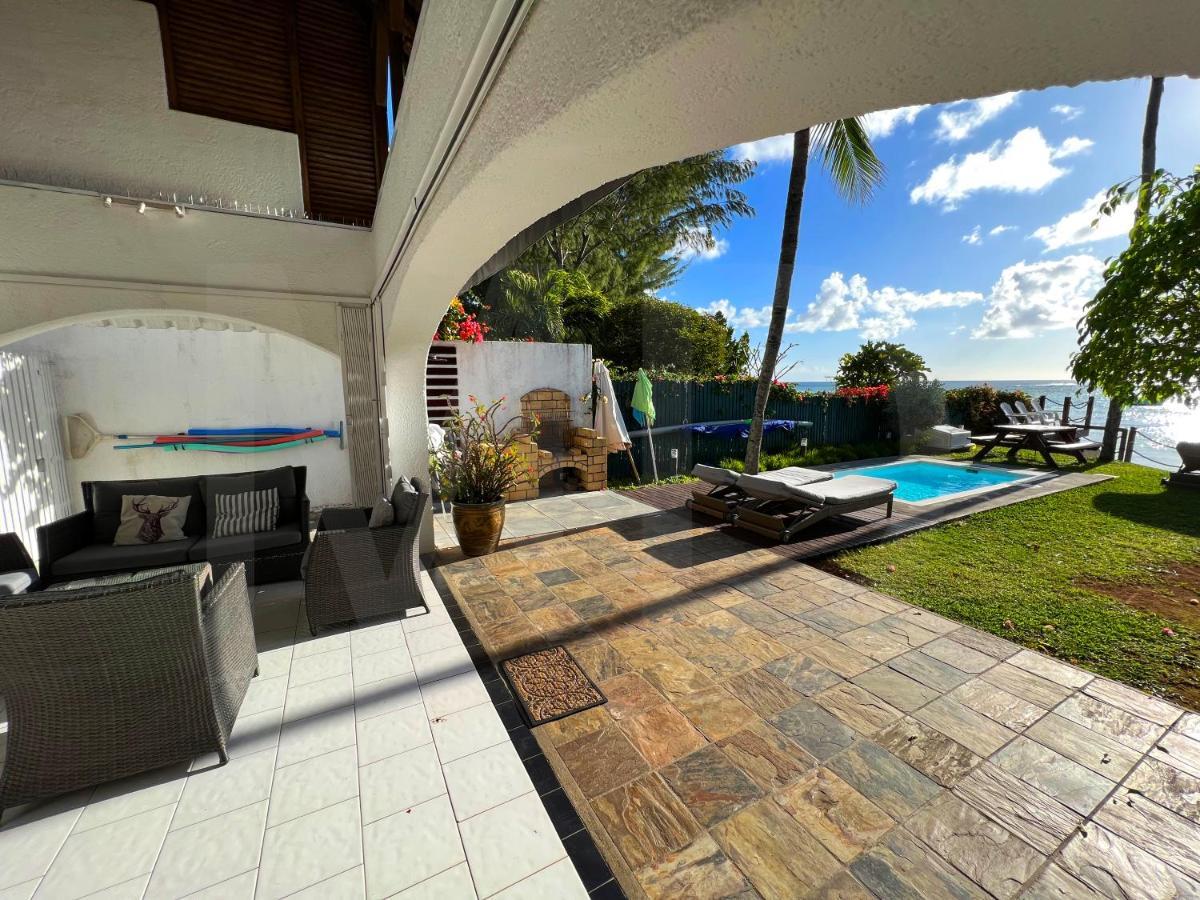 Caro'S Beachfront Trou aux Biches Dış mekan fotoğraf