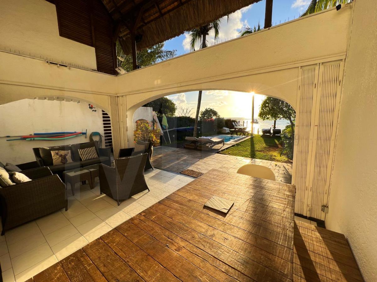 Caro'S Beachfront Trou aux Biches Dış mekan fotoğraf
