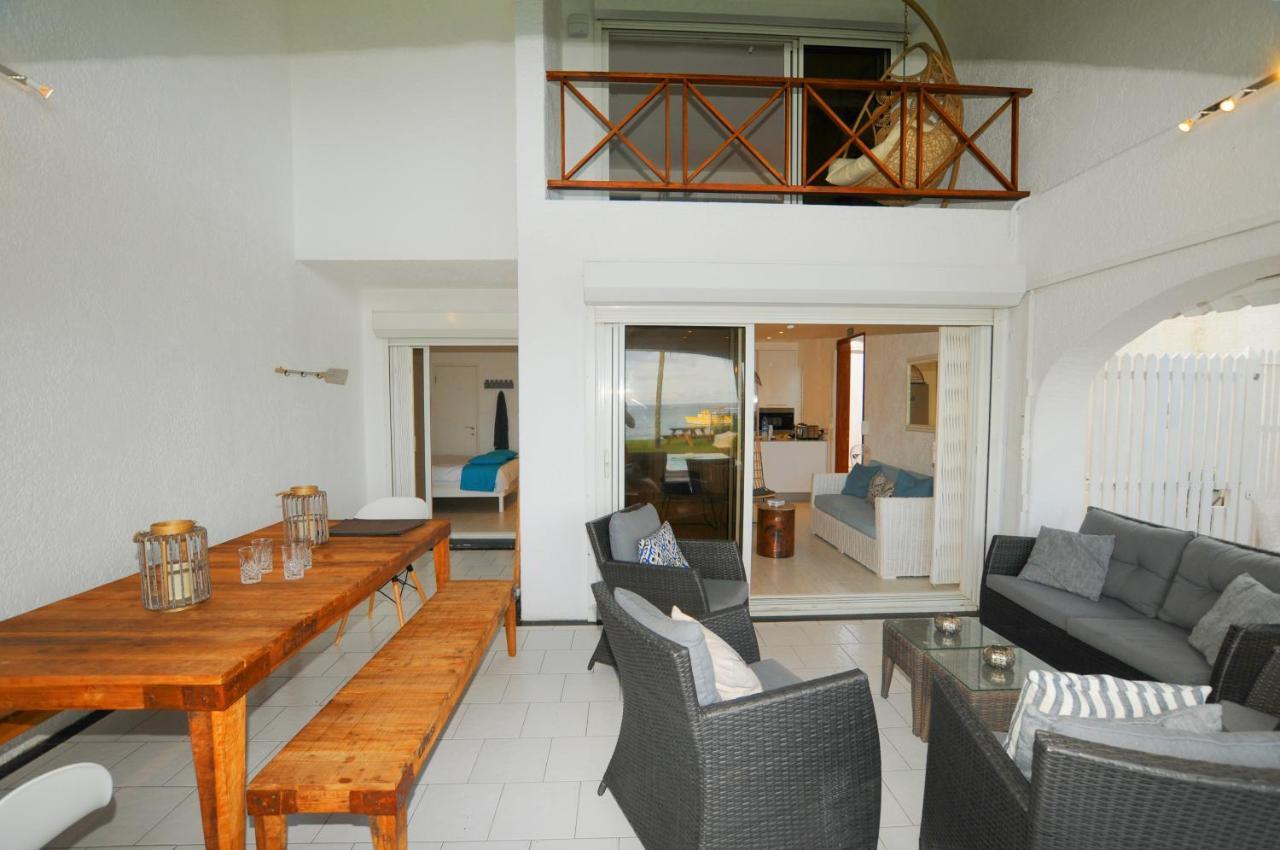 Caro'S Beachfront Trou aux Biches Dış mekan fotoğraf