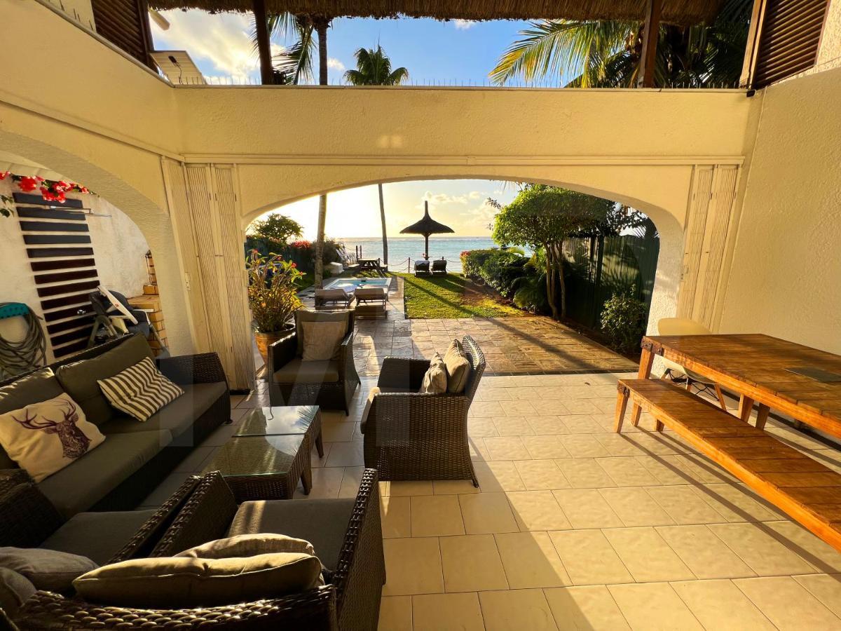Caro'S Beachfront Trou aux Biches Dış mekan fotoğraf