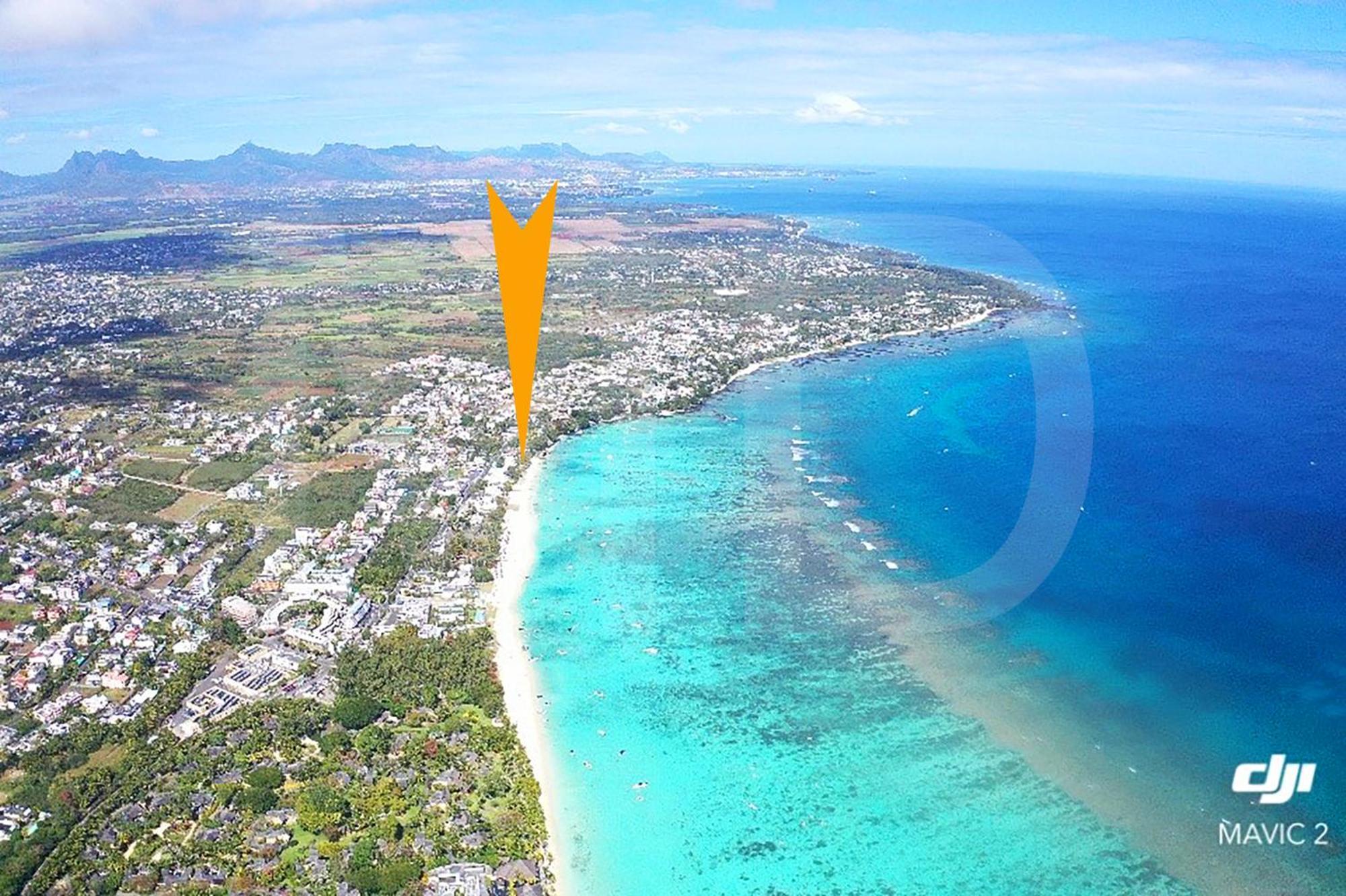 Caro'S Beachfront Trou aux Biches Dış mekan fotoğraf